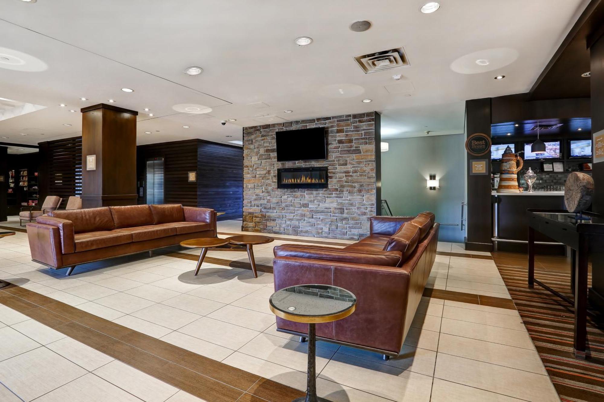 Four Points By Sheraton Toronto מיסיסאוגה מראה חיצוני תמונה