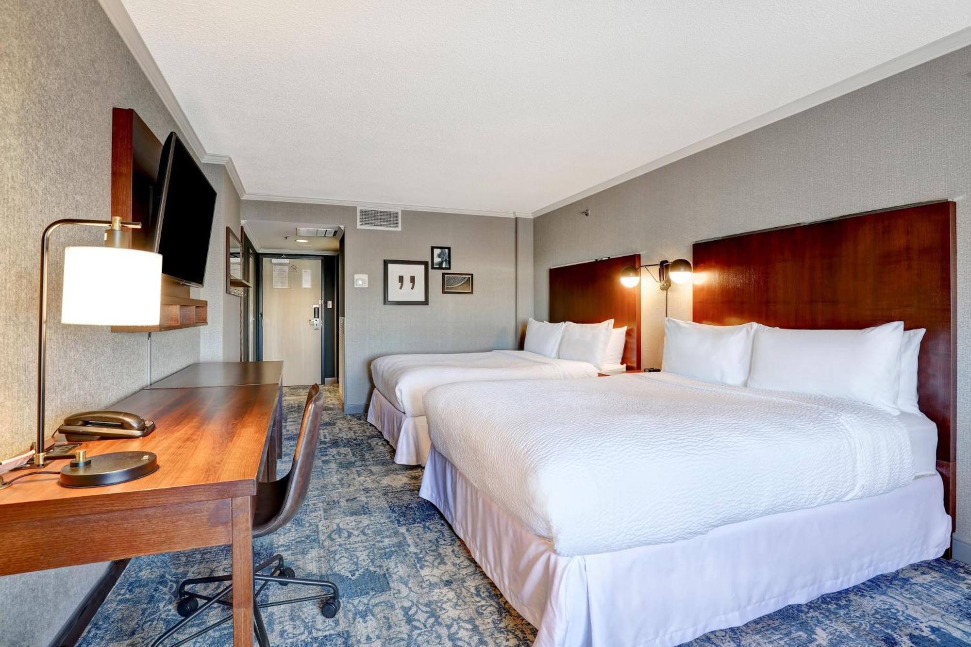 Four Points By Sheraton Toronto מיסיסאוגה מראה חיצוני תמונה